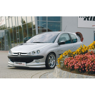 Ajout de pare-chocs avant "Rieger Tuning" pour PEUGEOT 206